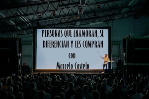 PERSONAS QUE ENAMORAN, SE DIFERENCIAN Y LES COMPRAN